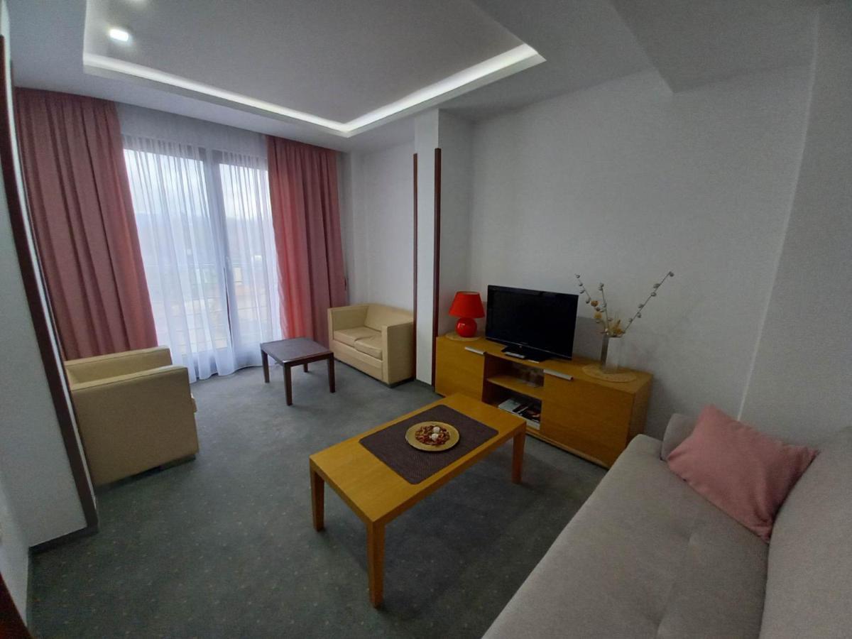 Hotel Vukov Most Nikšić 외부 사진